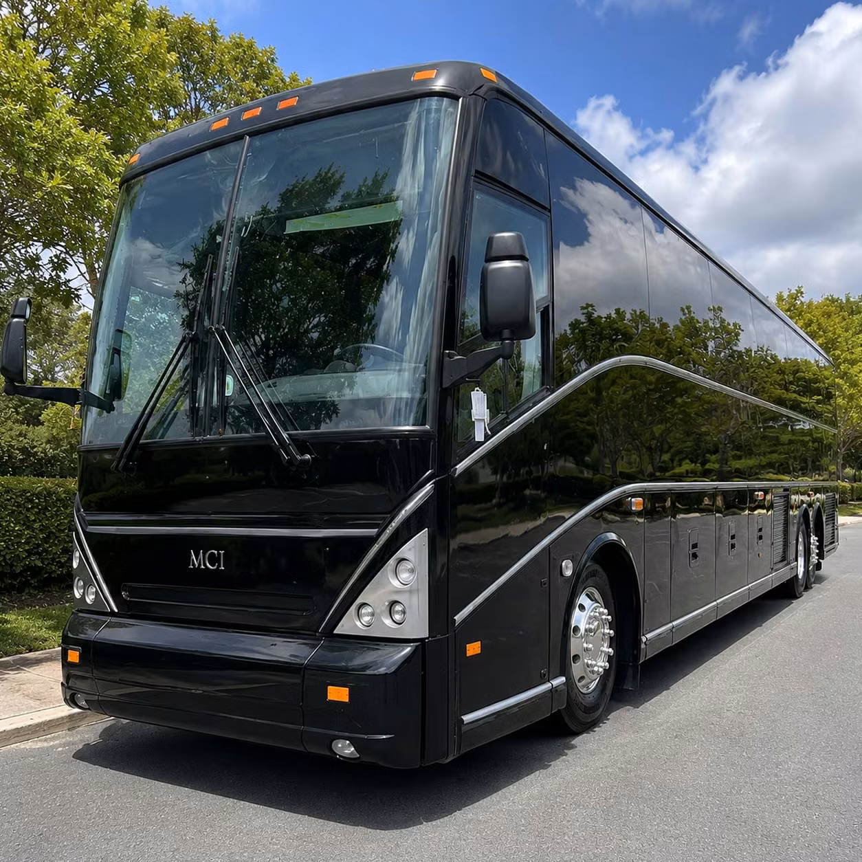 shuttle your team between tallahassee hotels and the capital city s top conference venues